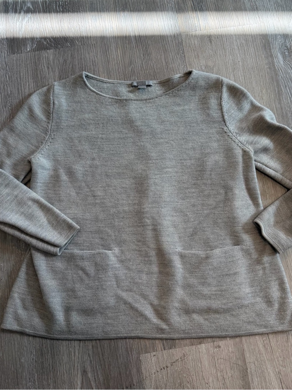 100% wool Women's Grey Knit Crewneck Sweater with Front Pockets COS brand